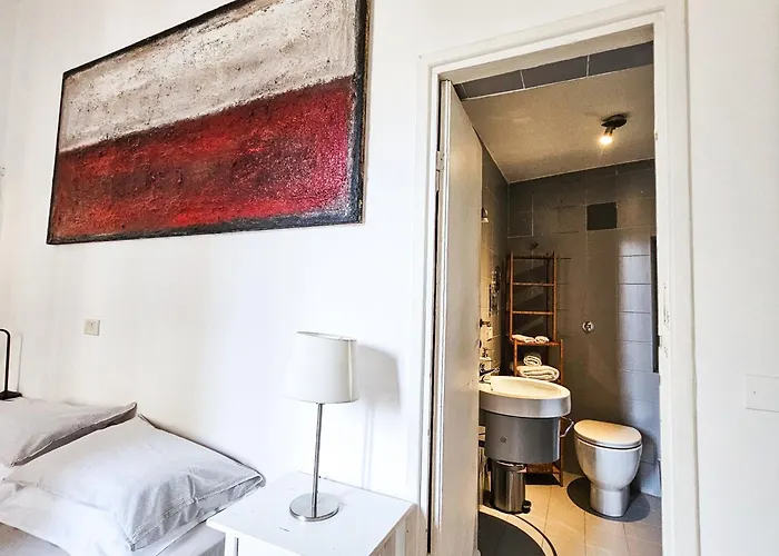Titus House Nelle Vicinanze Del Colosseo Апартаменты